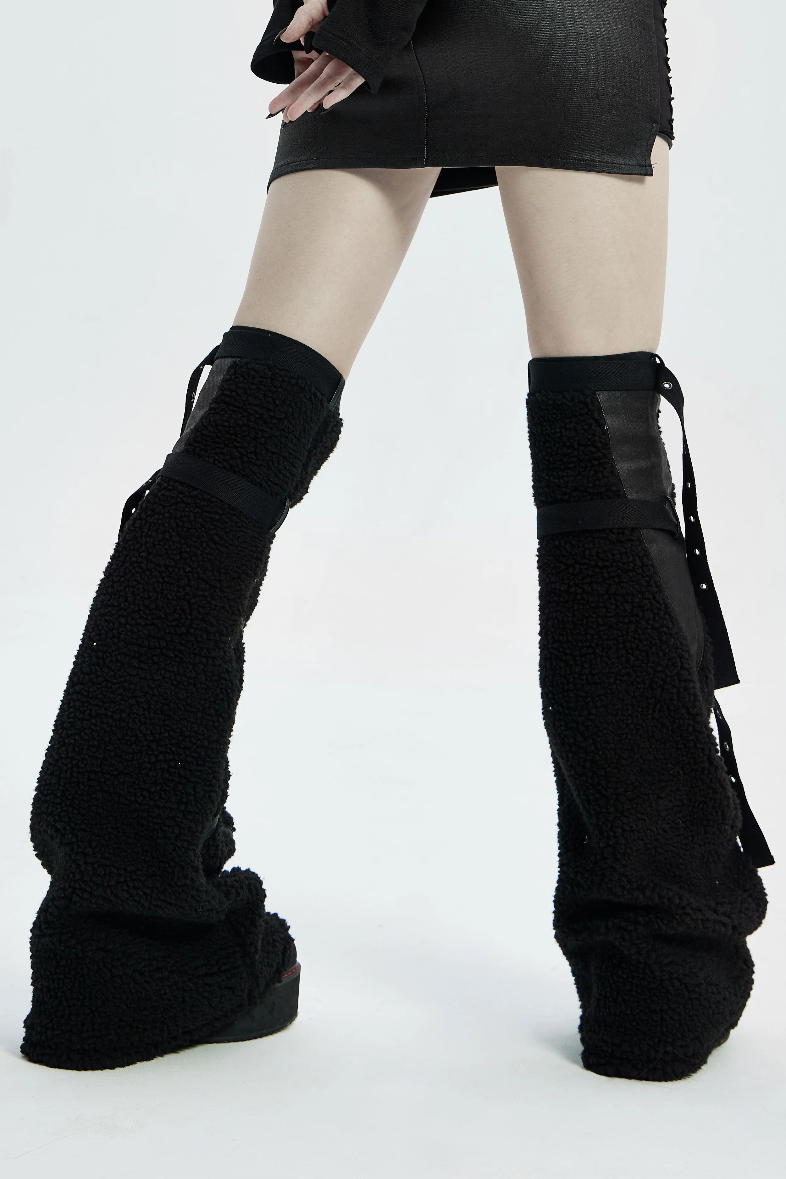 Berserker Pelt Legwarmers - Image 4