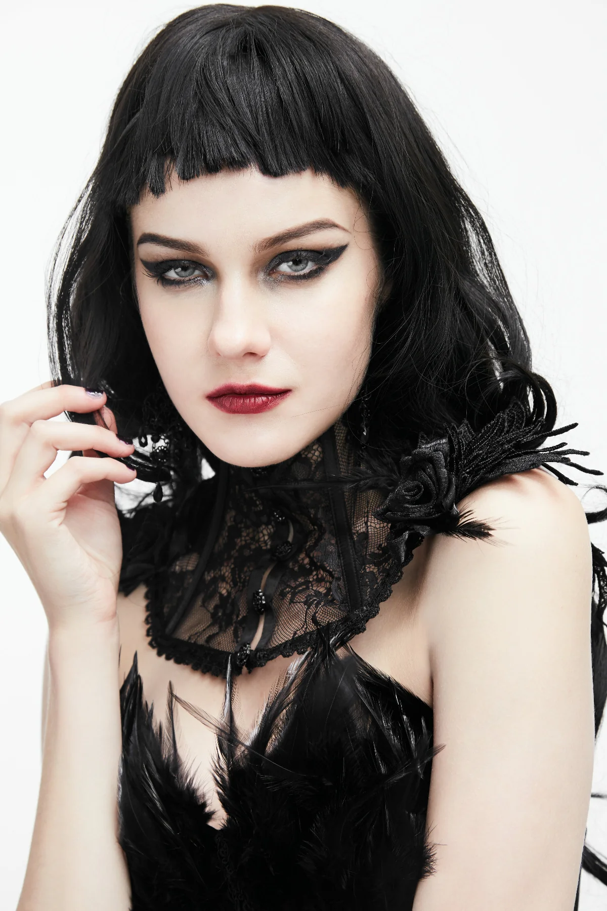 Black Raven Neck Corset - Image 3