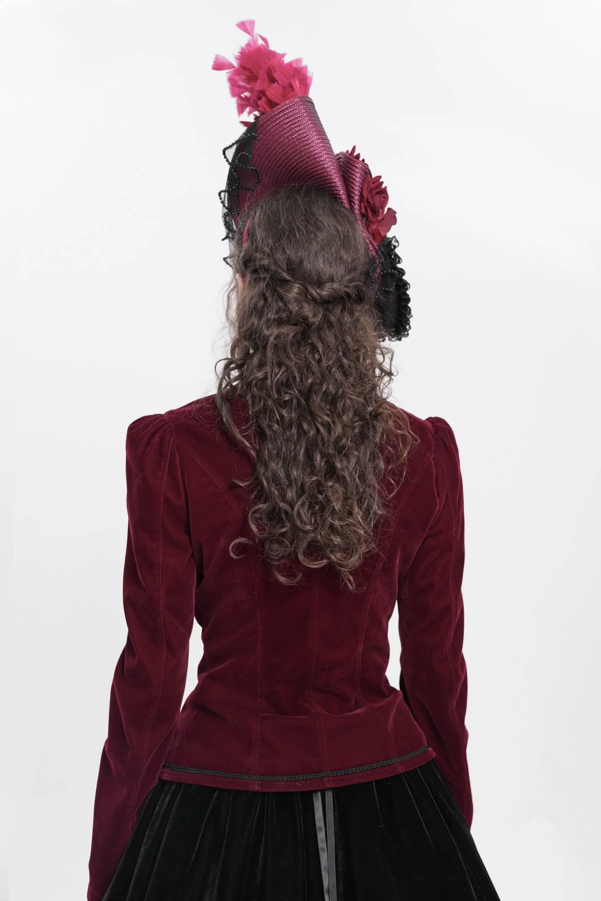 Baroness of the Crimson Vale Hat - Image 5