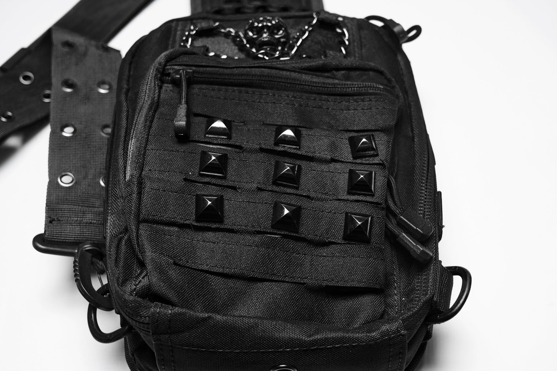 Outlander - Post-Apocalyptic Crossbody Bag in Black - Image 9
