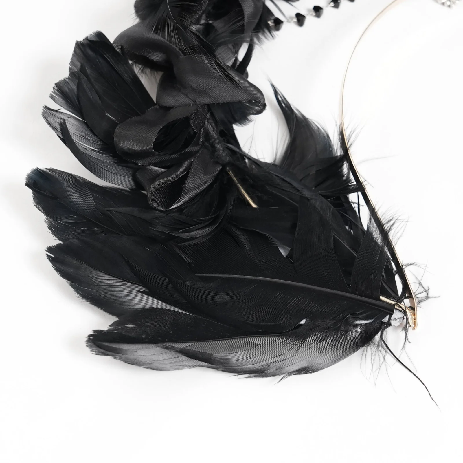 Belea - Gothic Feather Headpiece - Image 6