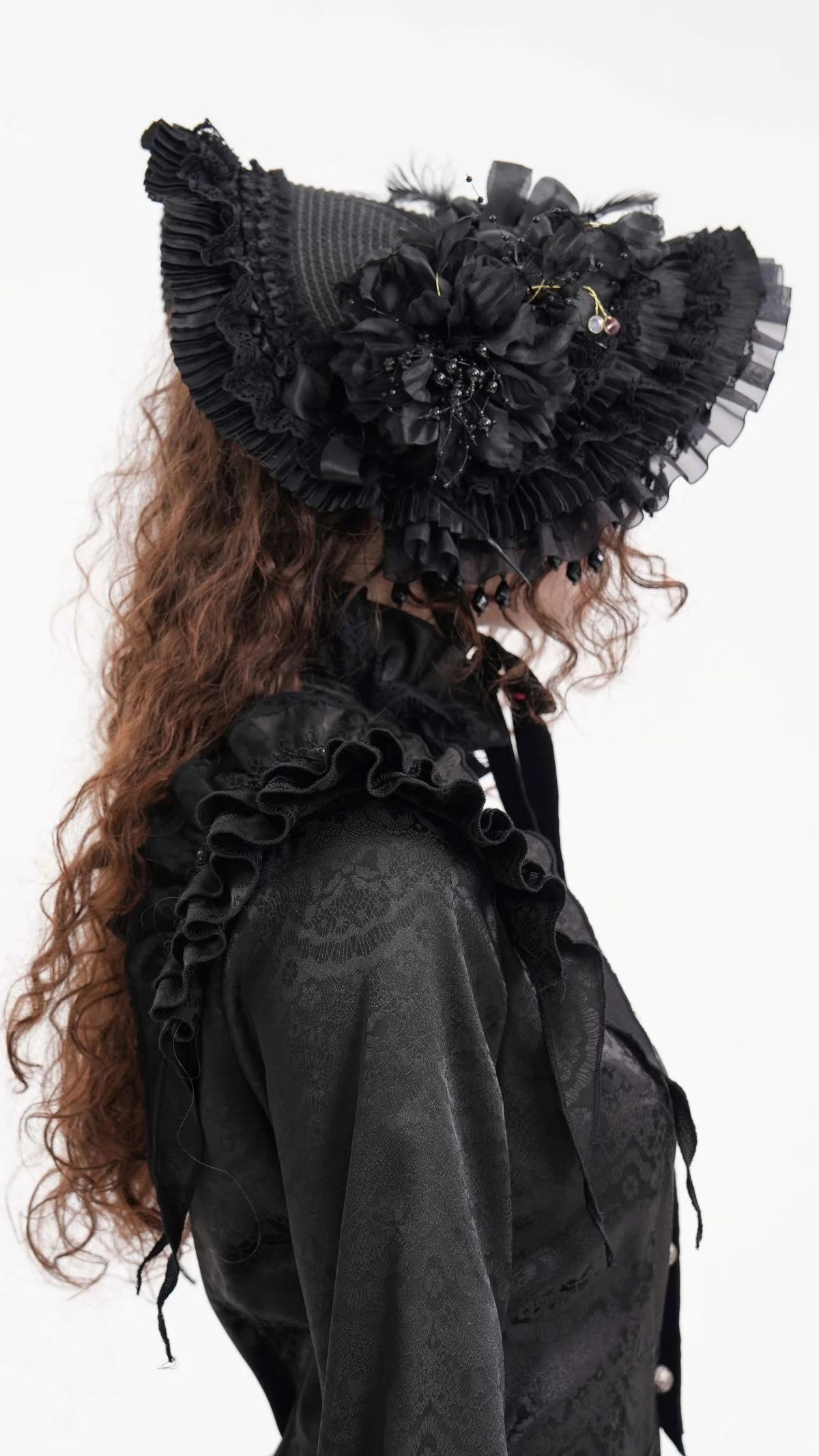 Royal Family Reception Bonnet - Image 7