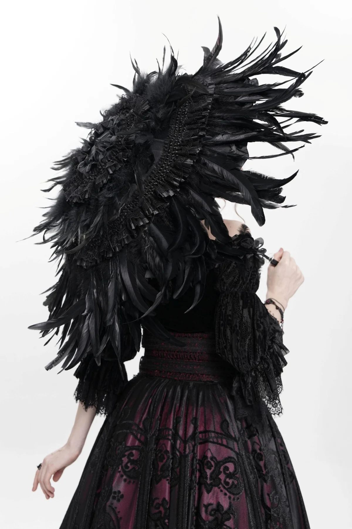 Shadow Crown – Black Feather Gothic Parasol - Image 2