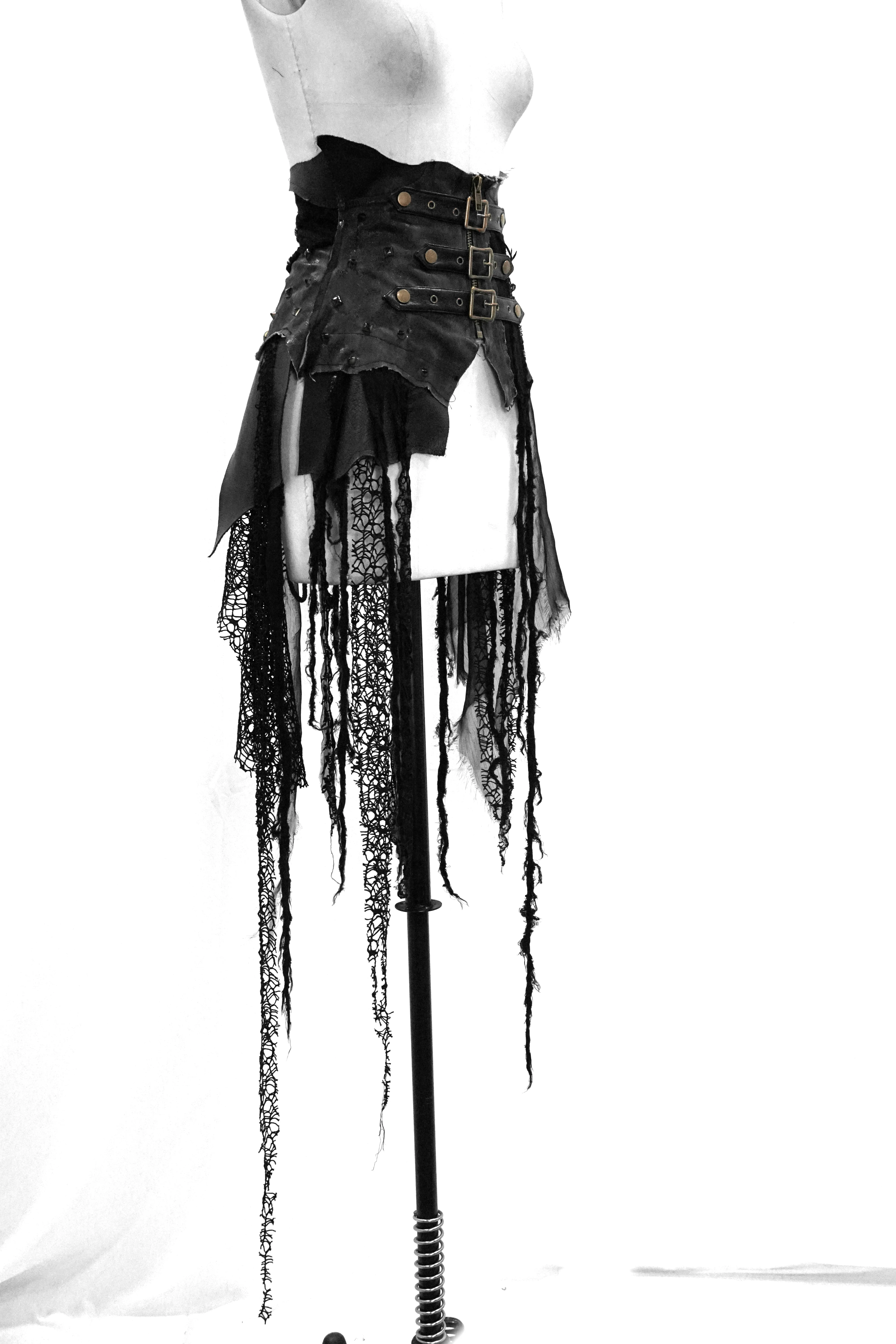 Wasteland Empress Battle Cincher - Image 8