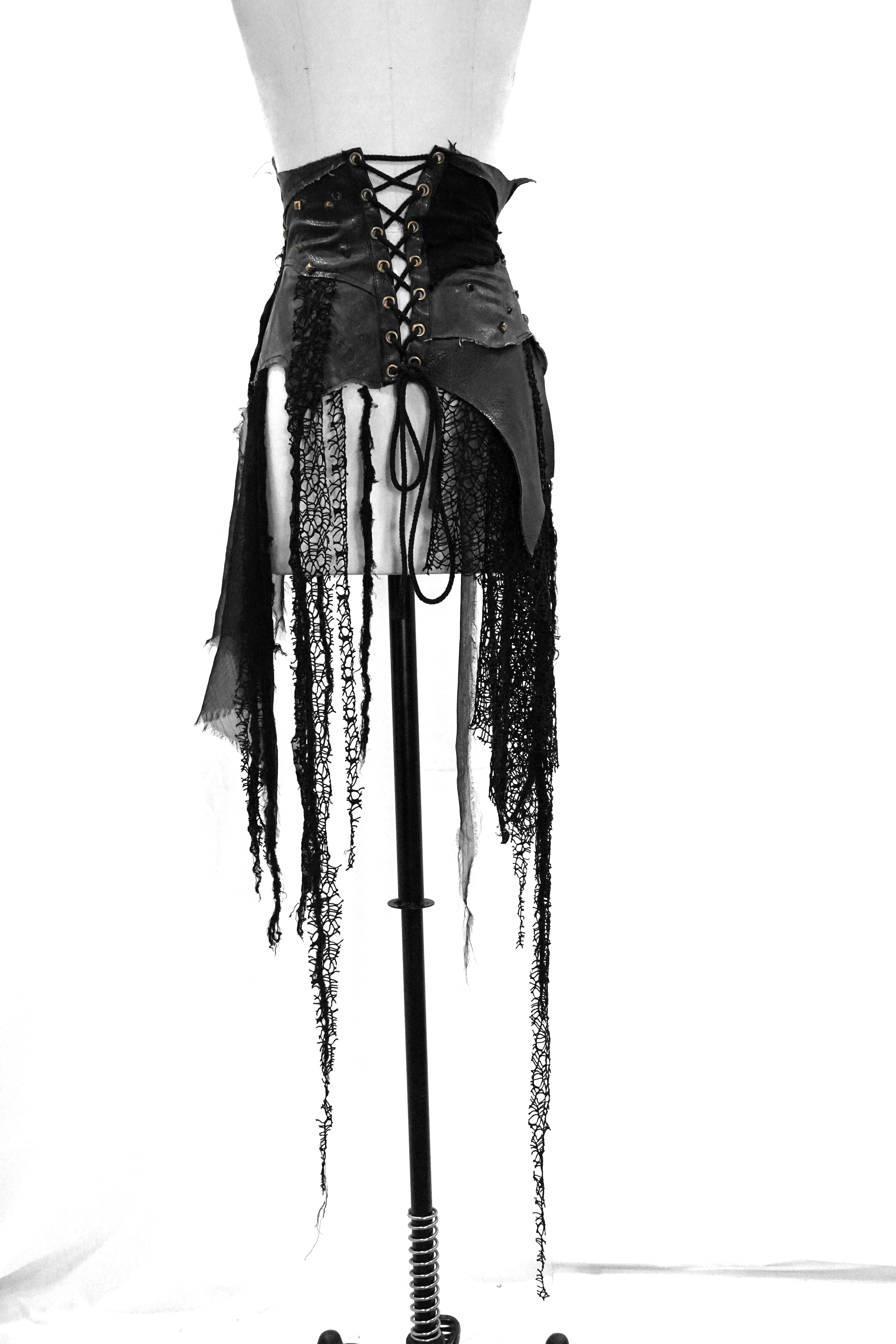 Wasteland Empress Battle Cincher - Image 9