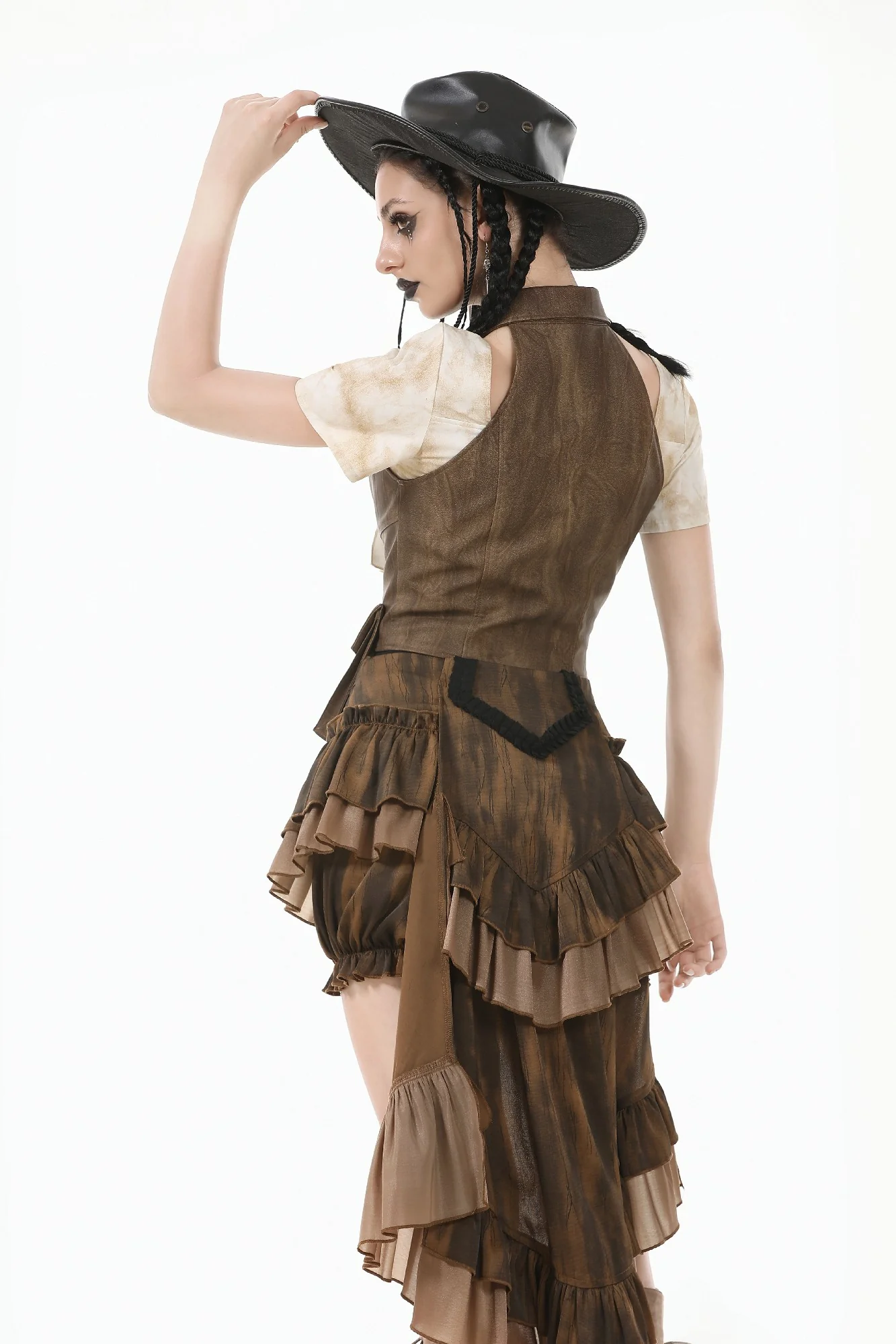 Steamline Tail Skirt - Image 5