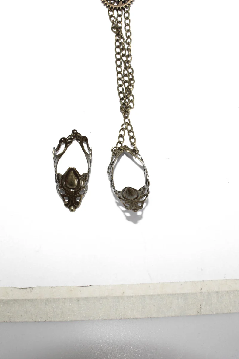 Duchess of Gears – Steampunk Bracelet Ring Chain - Image 6