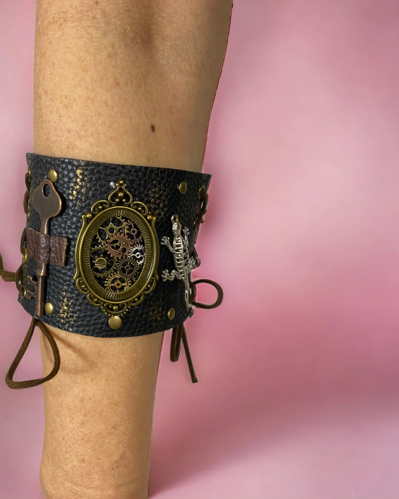 Time Traveller Arm Sleeve - Image 3