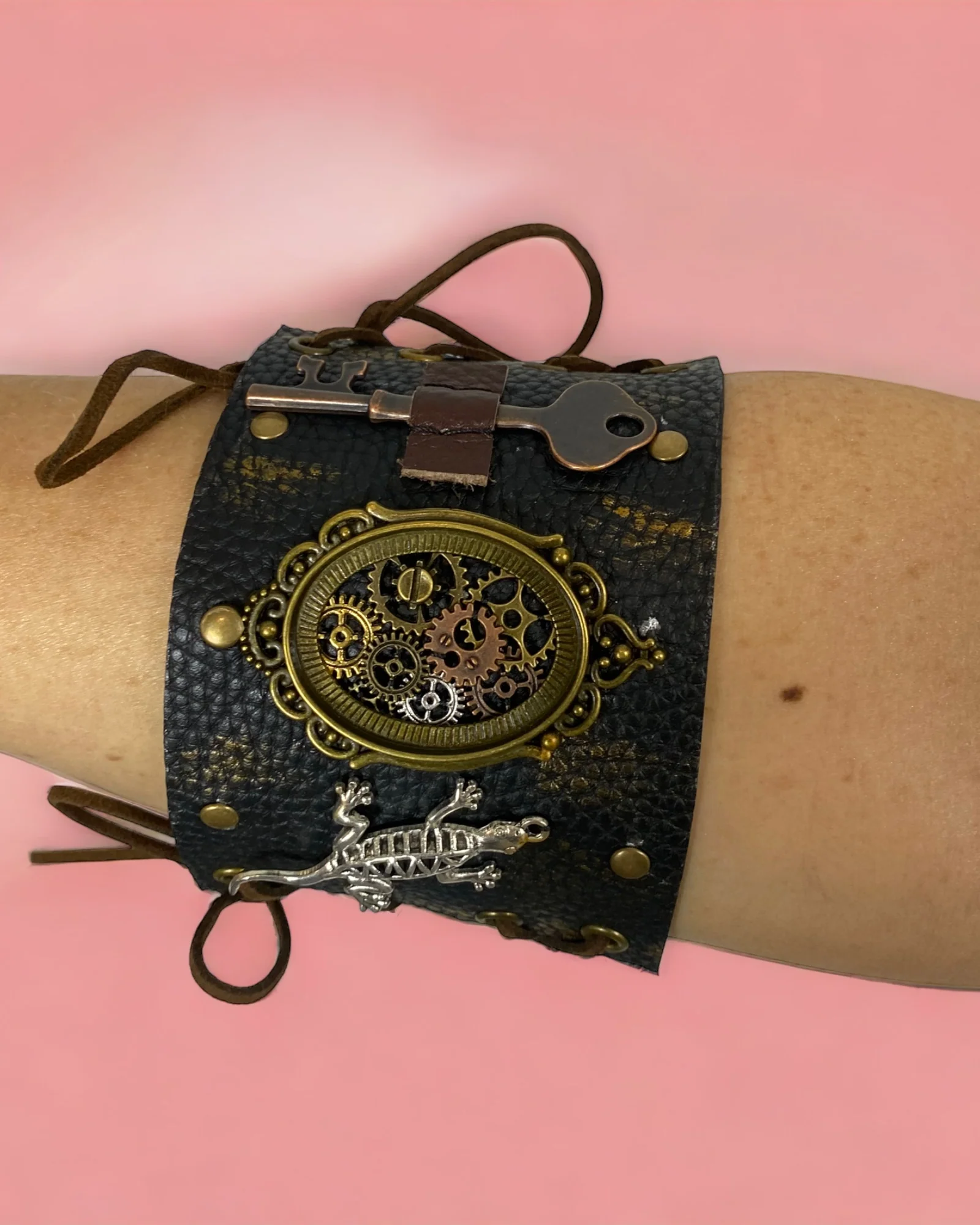 Time Traveller Arm Sleeve - Image 4