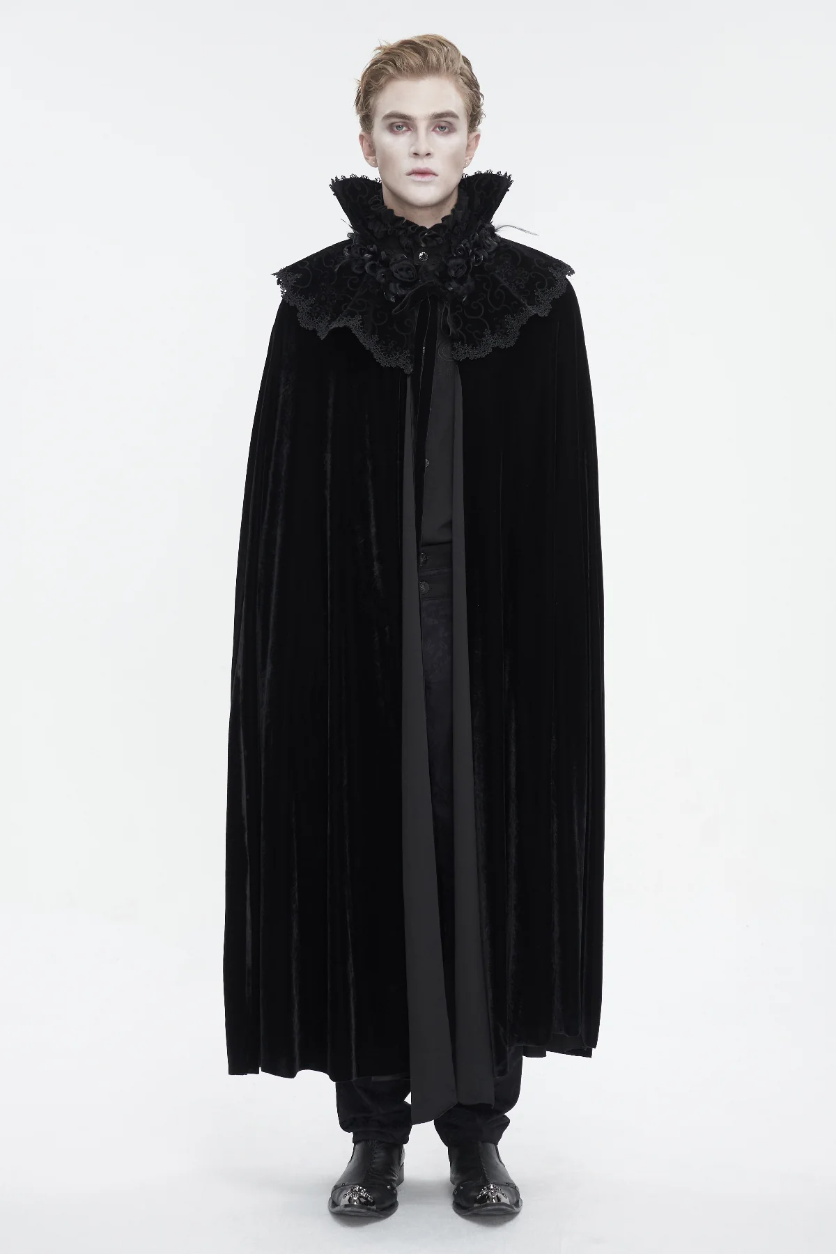 Gabriel – Men's High Collar Velvet Vampire Cloak