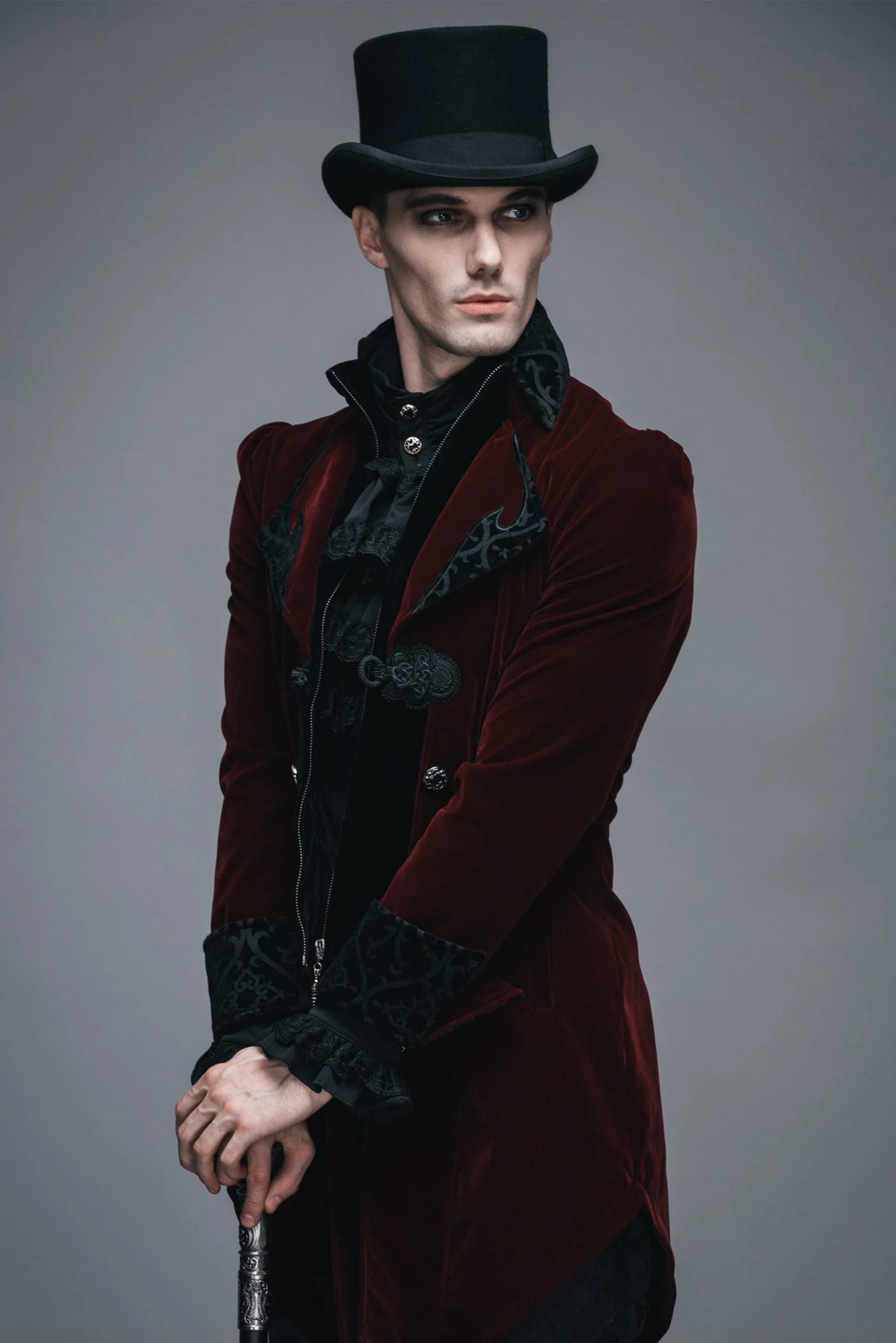 Victorian Gentleman Red Velvet Tailcoat - Image 4