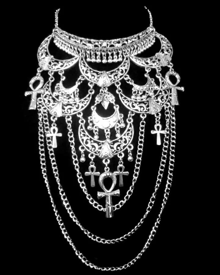 Witching Hour Rosary Jewellery Set - Image 2