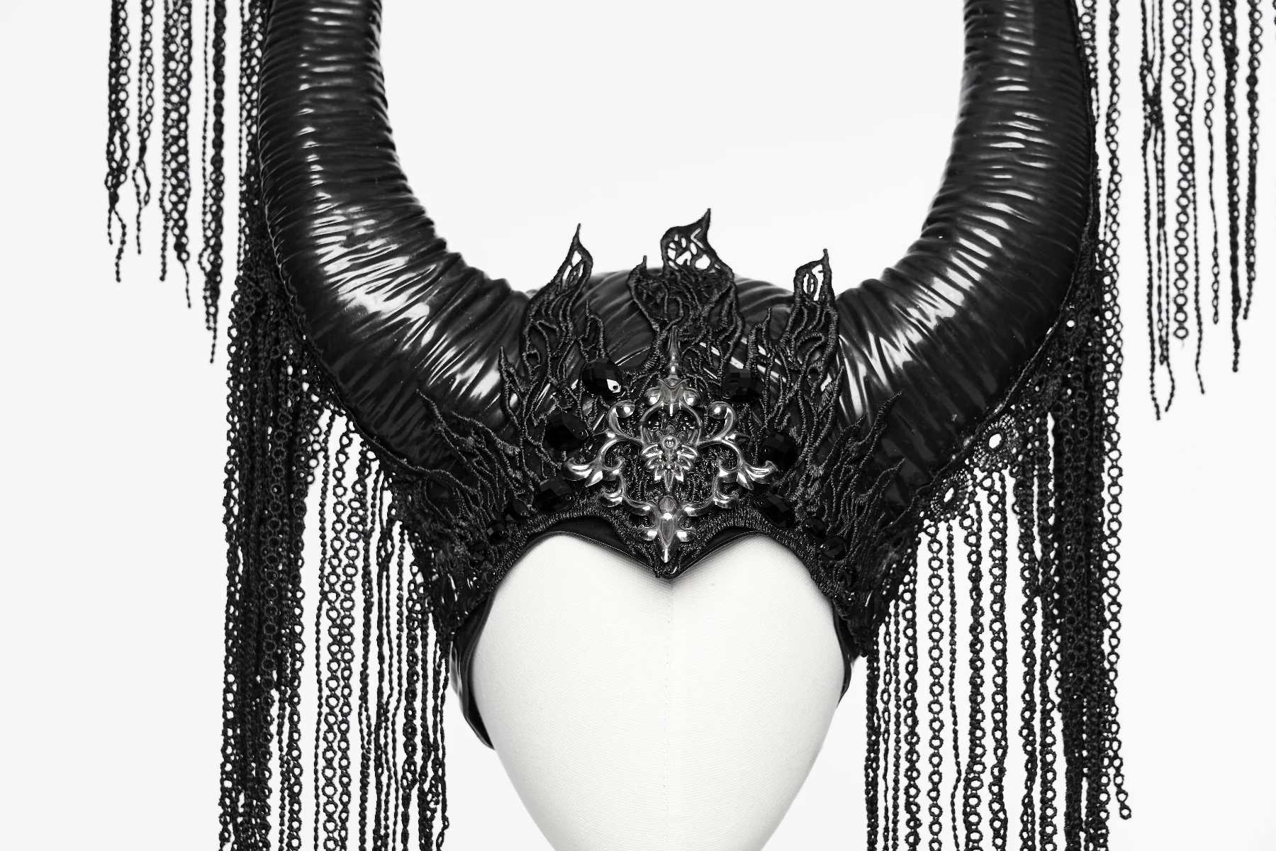 Dark Enchantress Horned Crown - Image 5