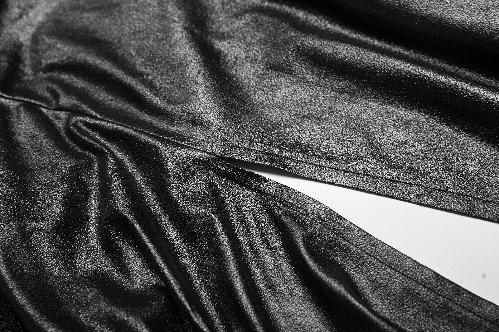 Vampire High Regent Hooded Cloak - Image 8